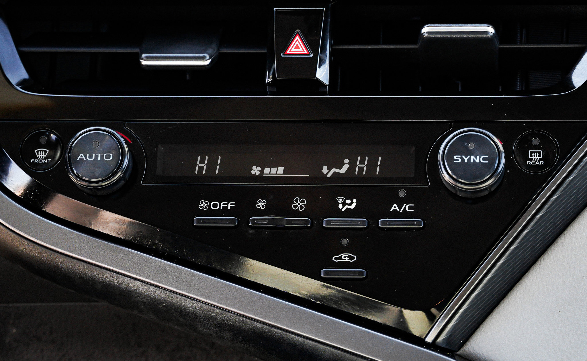 Certified 2023 Toyota Camry LE FWD image 34