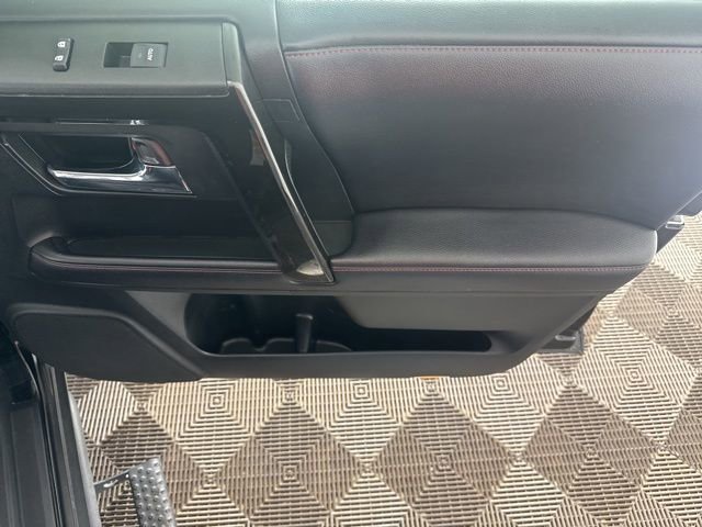 Used 2019 Toyota 4Runner TRD Off-Road Premium AWD/4WD image 19