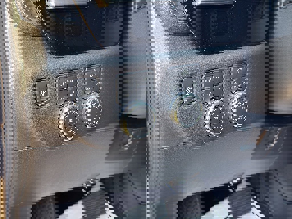 New 2026 GMC Sierra 1500 SLE image 11