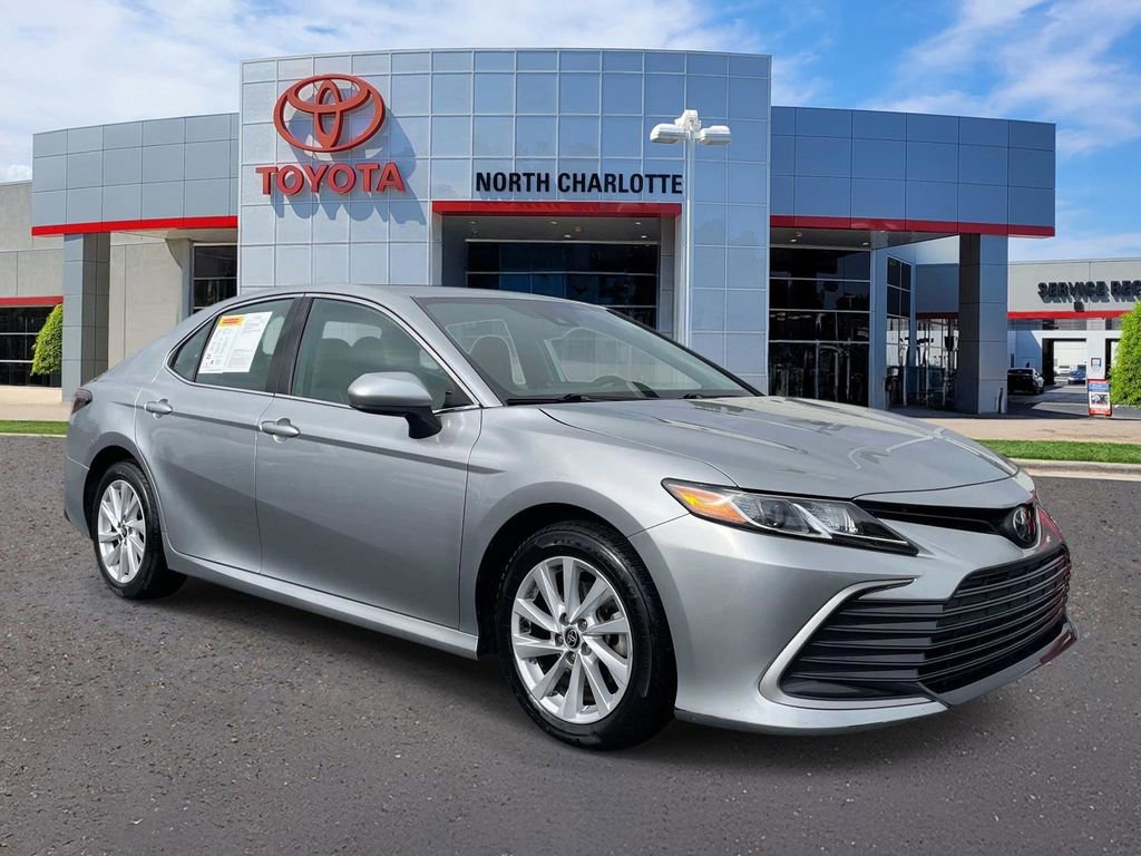 Used 2022 Toyota Camry LE FWD image 1