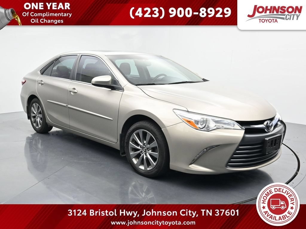 Used 2017 Toyota Camry XLE w/ Moonroof Package FWD image 1