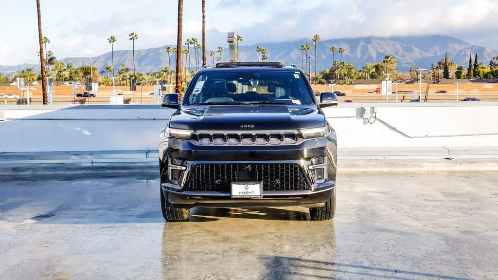 New 2026 Jeep Grand Wagoneer L Summit w/ Premium Group III AWD/4WD image 3
