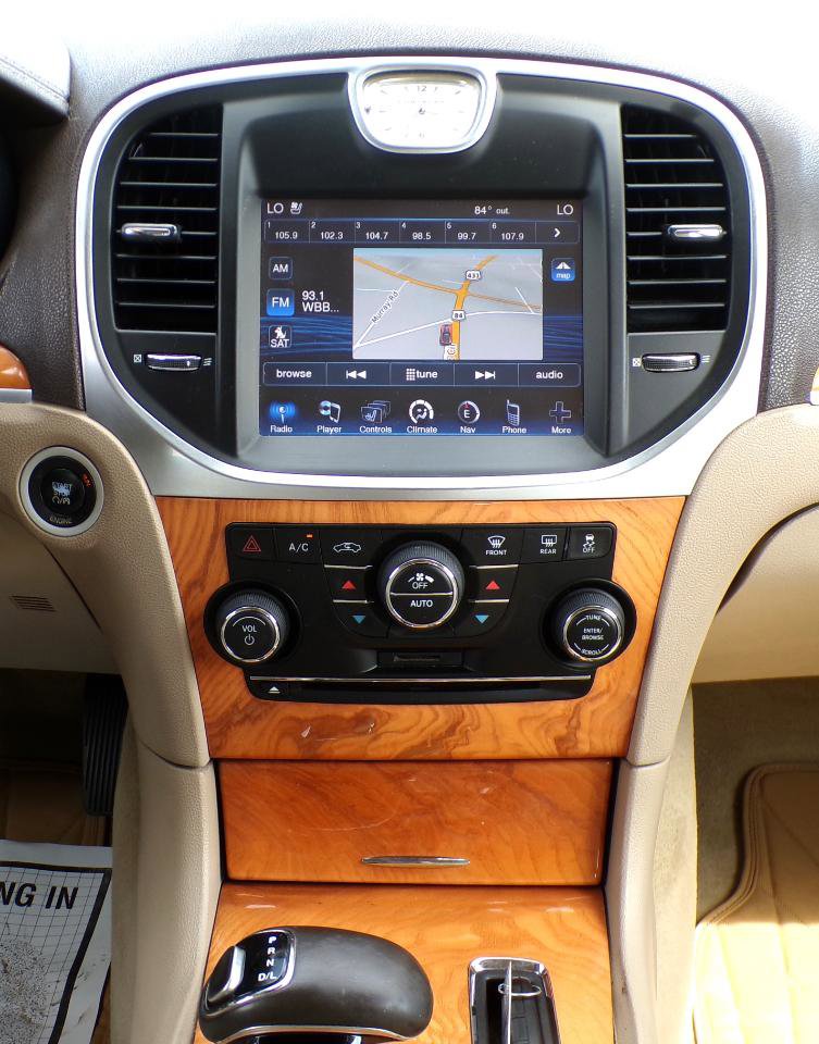 Used 2013 Chrysler 300 C w/ Beats Audio Group RWD image 17