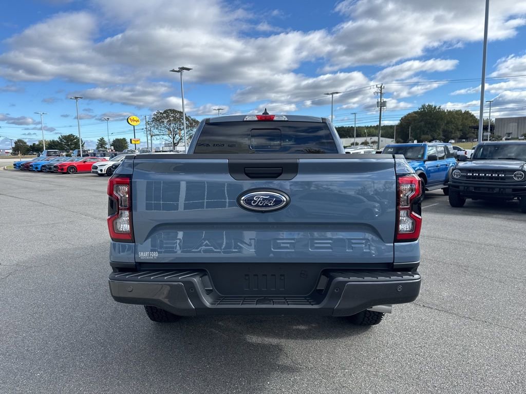 New 2025 Ford Ranger Lariat w/ FX4 Off-Road Package image 4