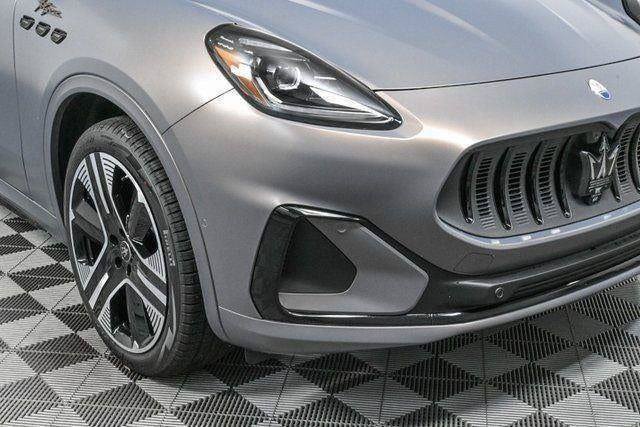 New 2025 Maserati Grecale Folgore AWD/4WD image 28
