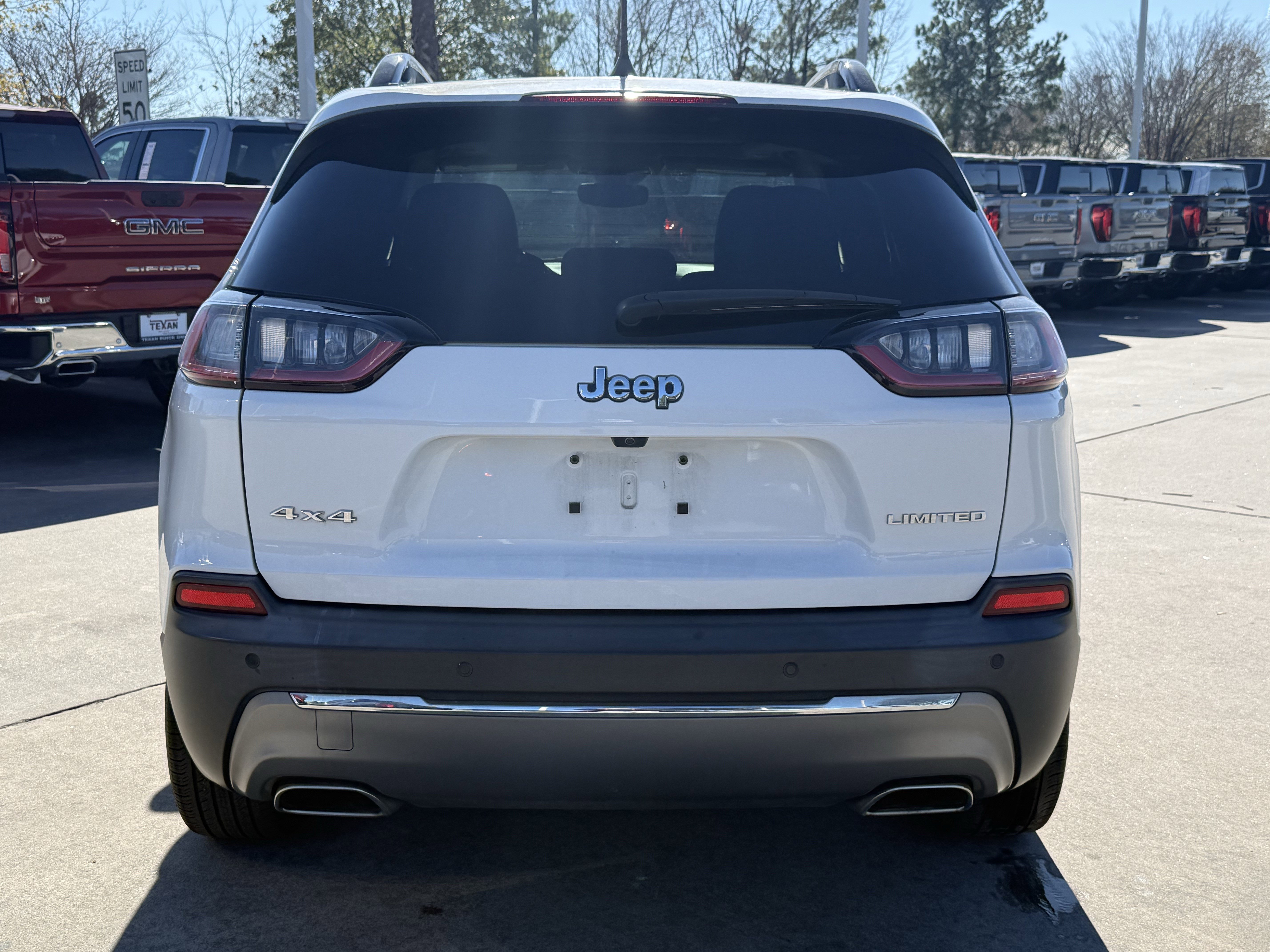 Used 2022 Jeep Cherokee Limited image 6