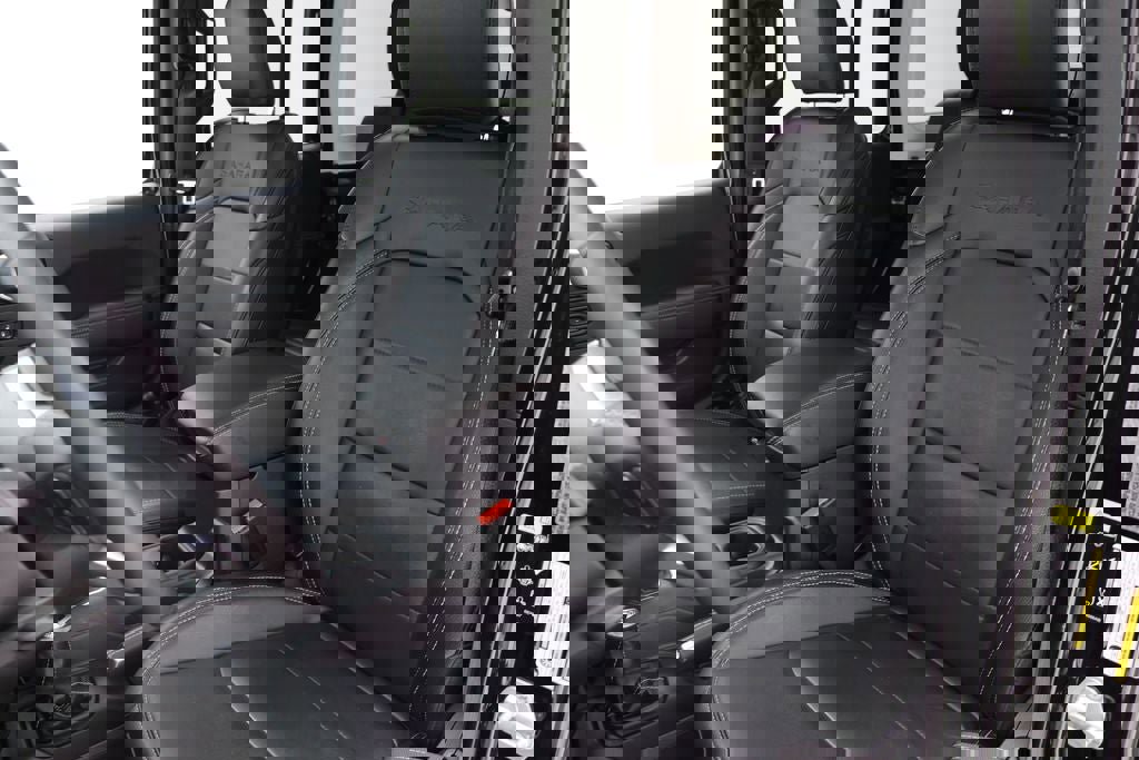 Used 2023 Jeep Wrangler Unlimited Sahara w/ Cold Weather Group image 15