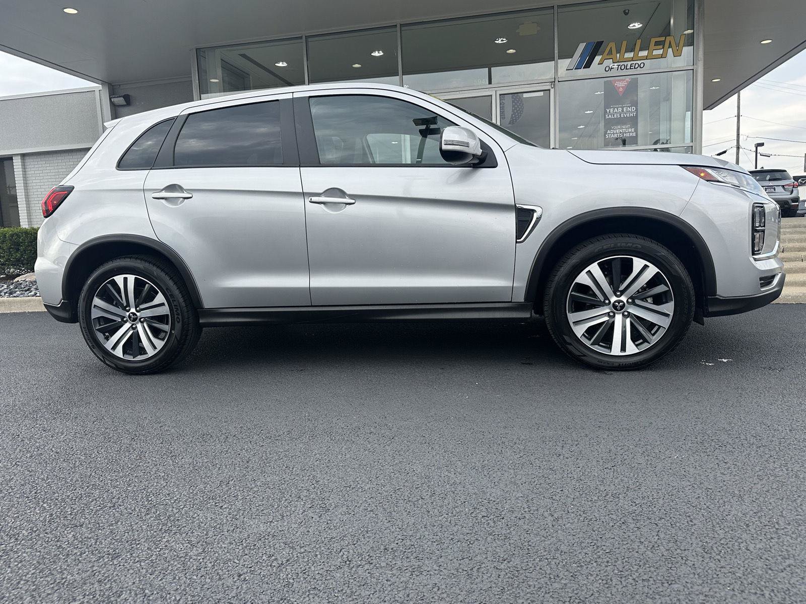 Used 2025 Mitsubishi Outlander Sport AWD image 1