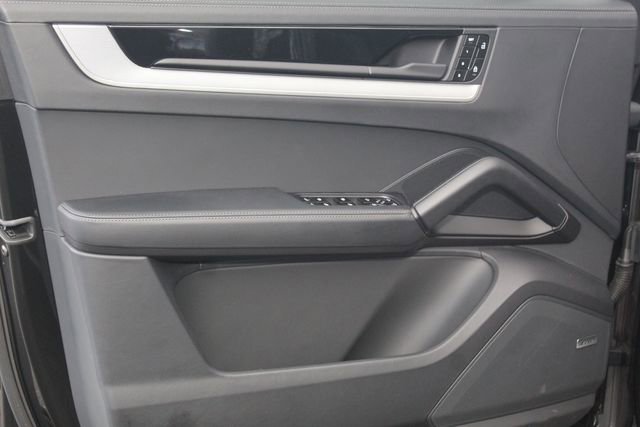 Certified 2026 Porsche Cayenne S image 21