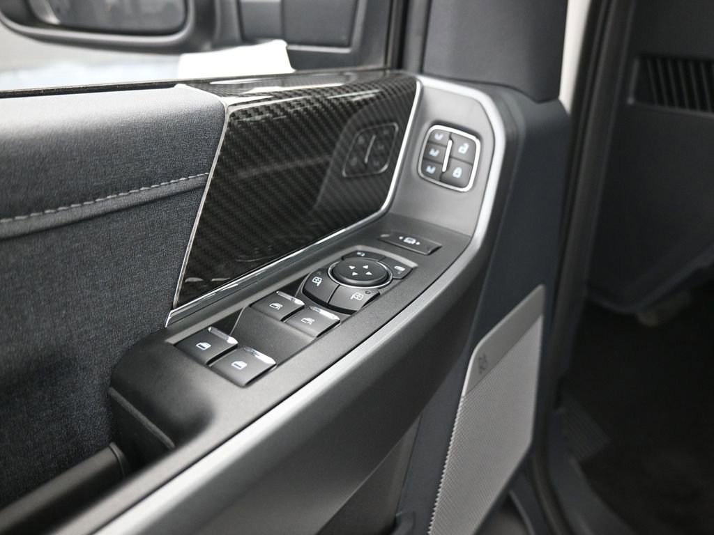 New 2026 Ford F250 Lariat w/ Black Appearance Package image 10