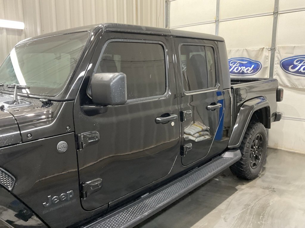 Used 2023 Jeep Gladiator Willys image 5