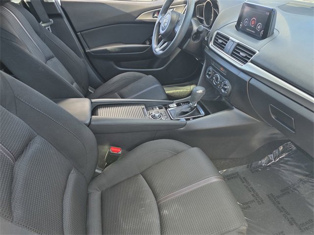 Used 2018 MAZDA MAZDA3 Sport w/ Preferred Equipment Package image 14