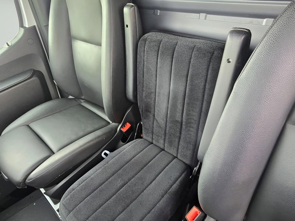 Used 2022 Mercedes-Benz Sprinter 3500 w/ Parking Package image 16