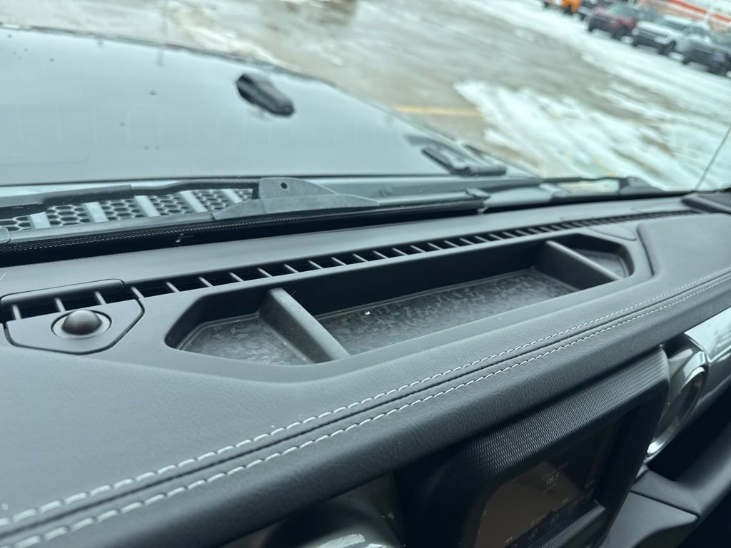 Used 2021 Jeep Wrangler Unlimited Sahara image 15