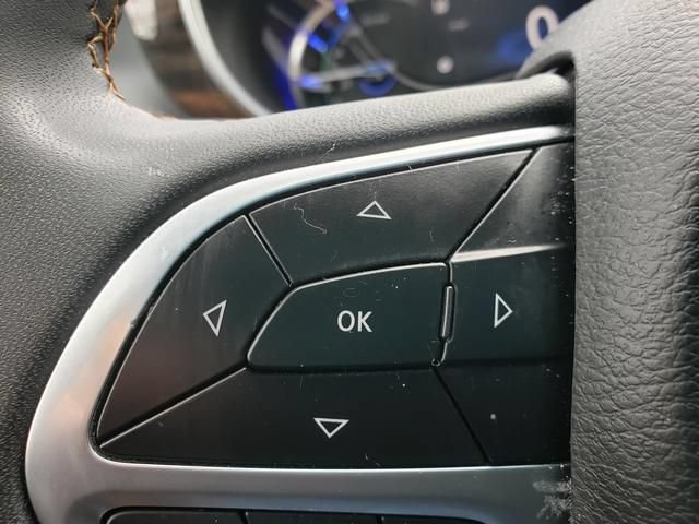 Used 2022 Chrysler Pacifica Pinnacle FWD image 29