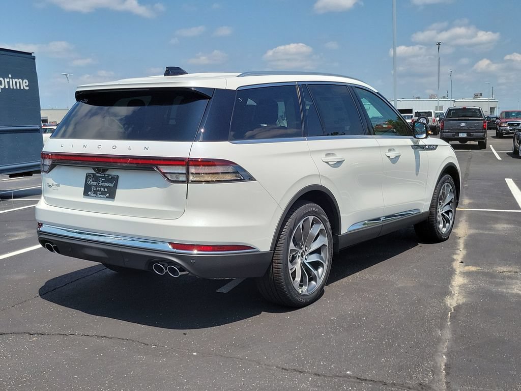 New 2026 Lincoln Aviator AWD image 4