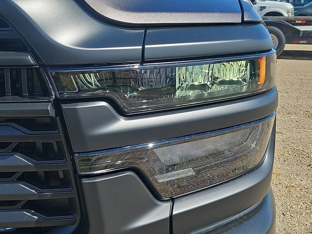 Used 2026 RAM 3500 Tradesman AWD/4WD image 18