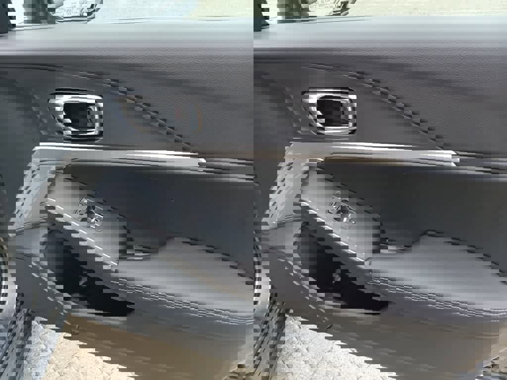 Used 2025 Acura Integra A-Spec image 32