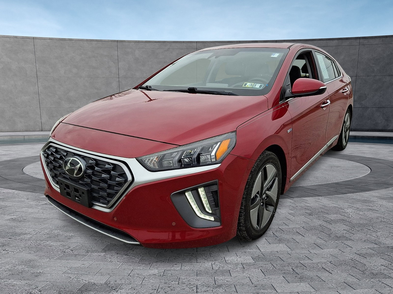 Used 2020 Hyundai Ioniq Limited image 4