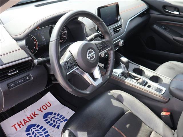 Used 2022 Nissan Altima 2.5 SR AWD/4WD image 13