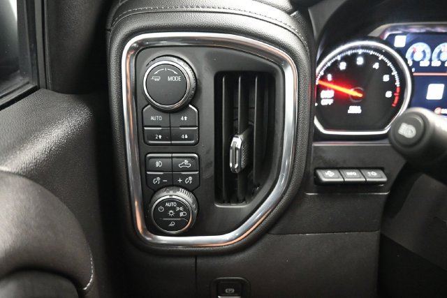 Used 2020 Chevrolet Silverado 1500 LTZ w/ LTZ Premium Package AWD/4WD image 13