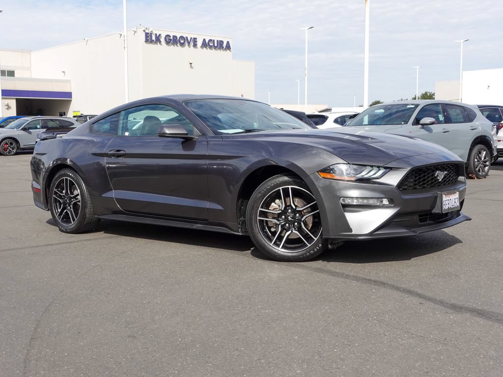 Used 2018 Ford Mustang Premium RWD image 5