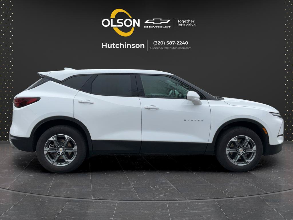 Certified 2025 Chevrolet Blazer LT AWD/4WD image 19