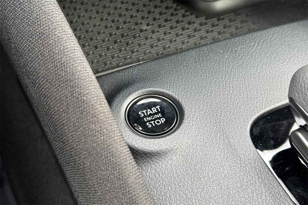 Used 2024 Nissan Z Sport w/ Floor Mat Package image 19