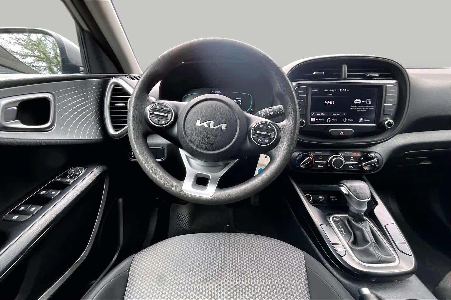 Used 2024 Kia Soul LX w/ Option Group 015 FWD image 6
