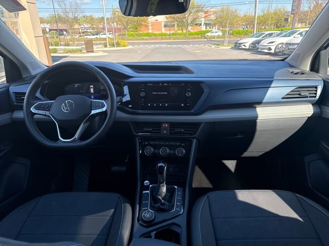 Used 2024 Volkswagen Taos SE AWD/4WD image 12