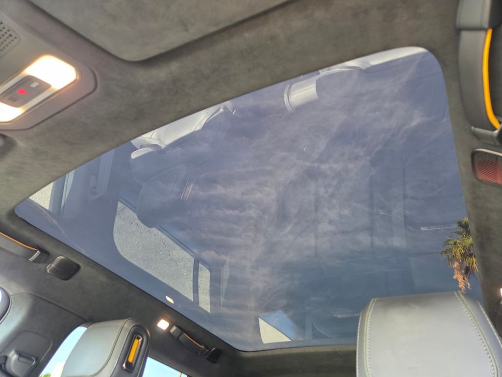 Used 2024 Rivian R1S Adventure AWD/4WD image 14