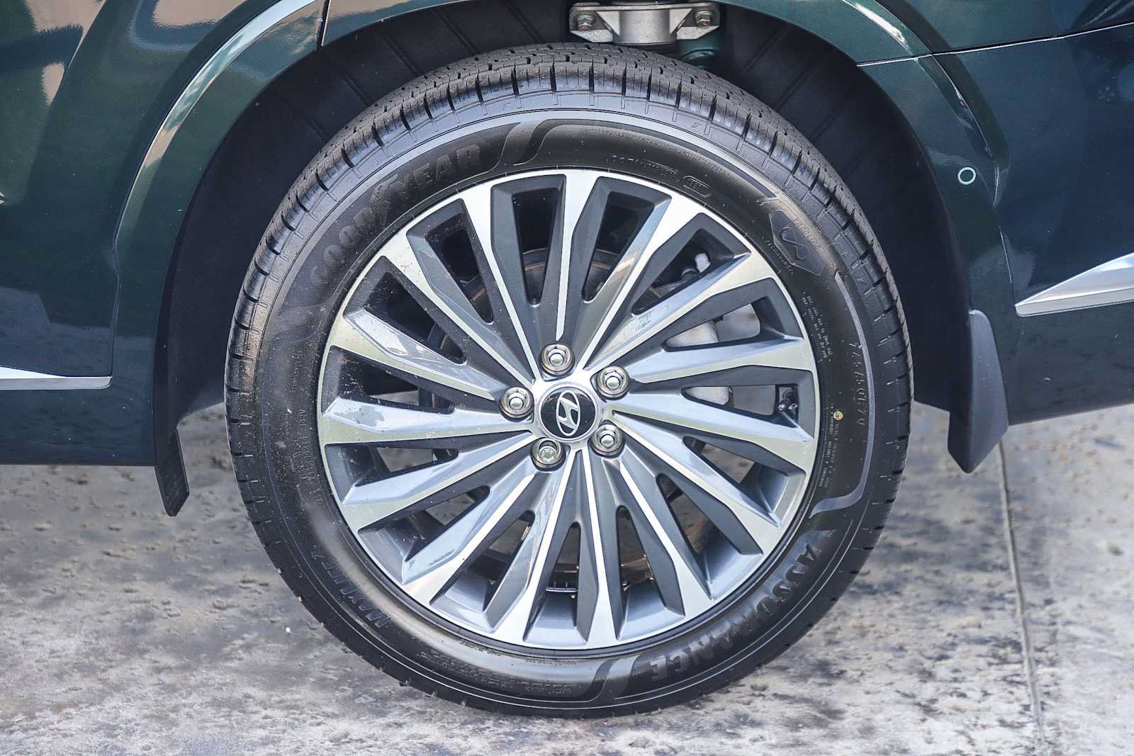Used 2024 Hyundai Palisade Calligraphy AWD/4WD image 12