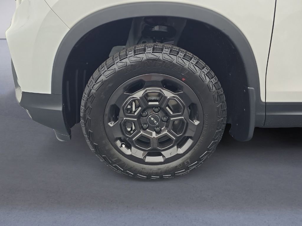 New 2025 Honda Ridgeline TrailSport+ image 10