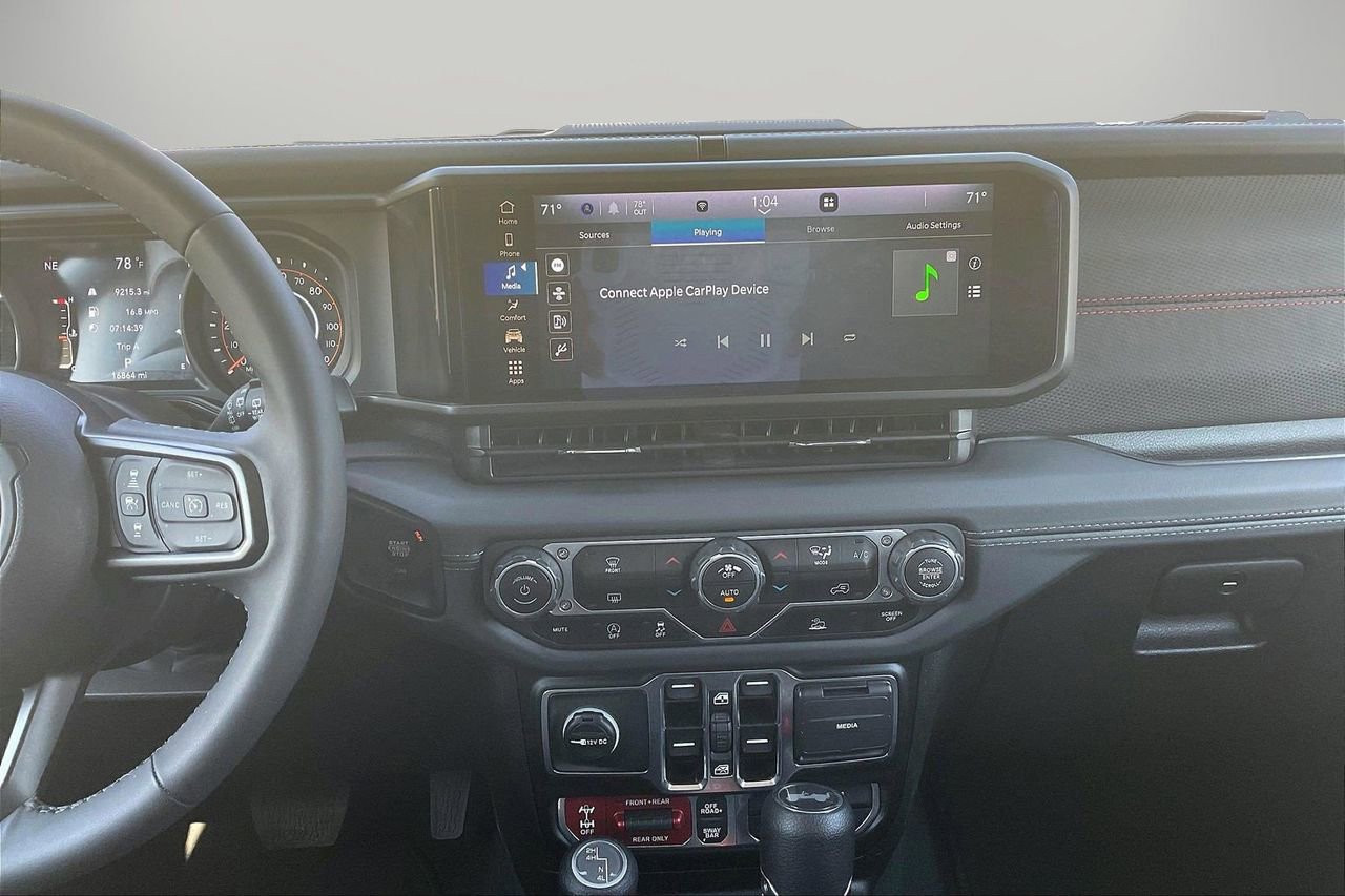 Certified 2025 Jeep Wrangler Unlimited Rubicon image 13