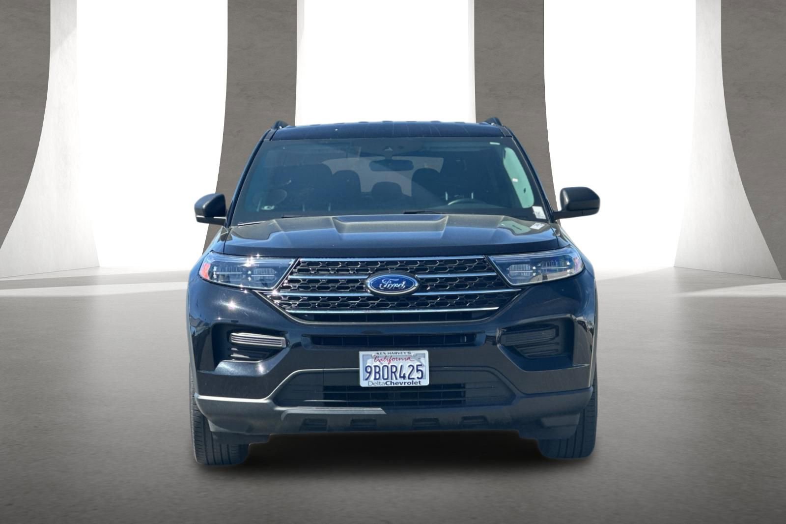 Used 2022 Ford Explorer XLT RWD image 9