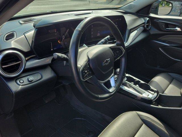 Used 2025 Chevrolet Trax ACTIV w/ Driver Confidence Package FWD image 19