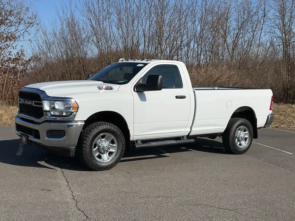 Used 2024 RAM 2500 Tradesman w/ Chrome Appearance Group image 30