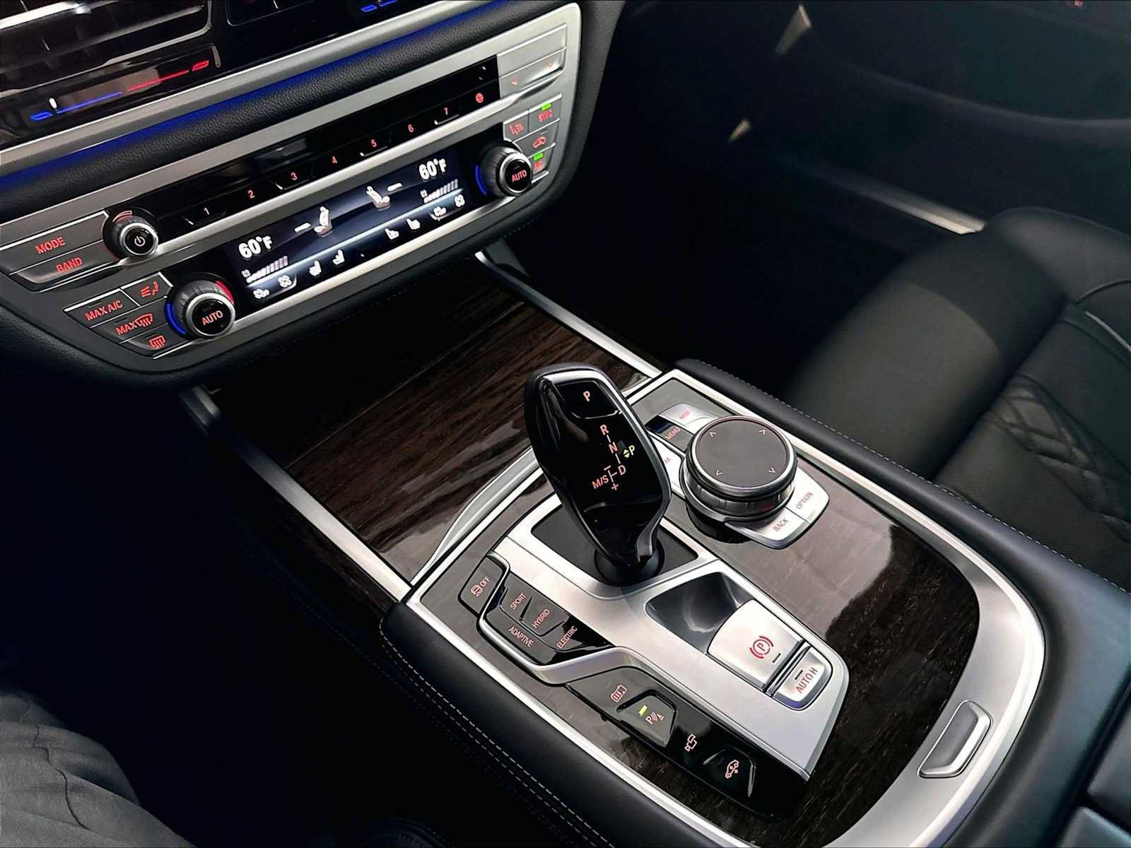 Used 2022 BMW 745e xDrive w/ M Sport Package AWD/4WD image 20