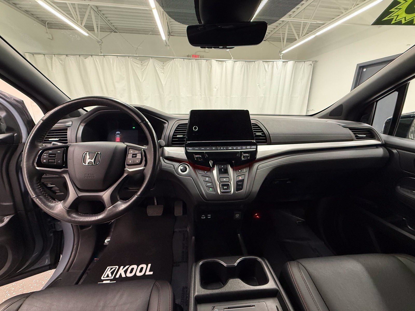 Used 2025 Honda Odyssey Sport-L image 18