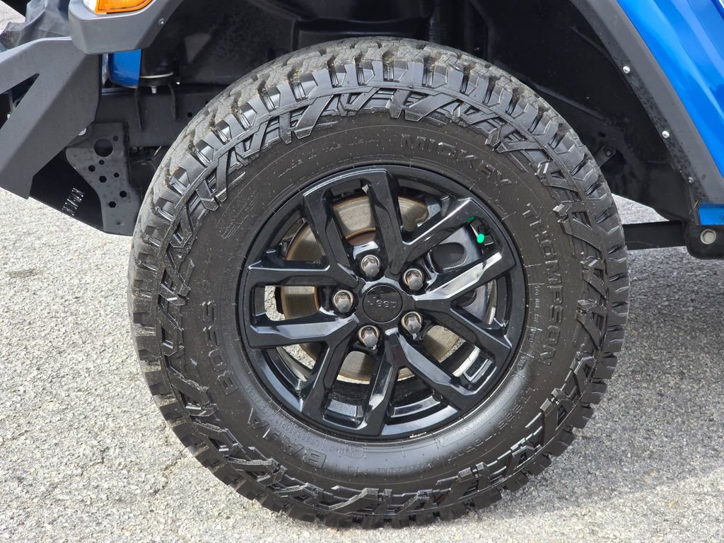 Used 2023 Jeep Gladiator Sport image 22