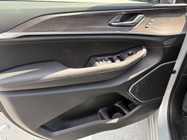 New 2026 Jeep Grand Cherokee Limited AWD/4WD image 12