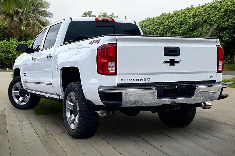 Used 2018 Chevrolet Silverado 1500 LTZ w/ Texas Edition AWD/4WD image 10