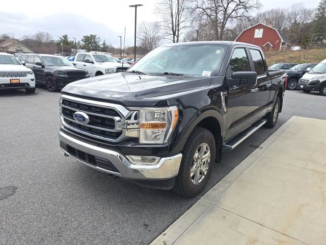 Used 2022 Ford F150 XLT w/ XTR Package AWD/4WD image 3