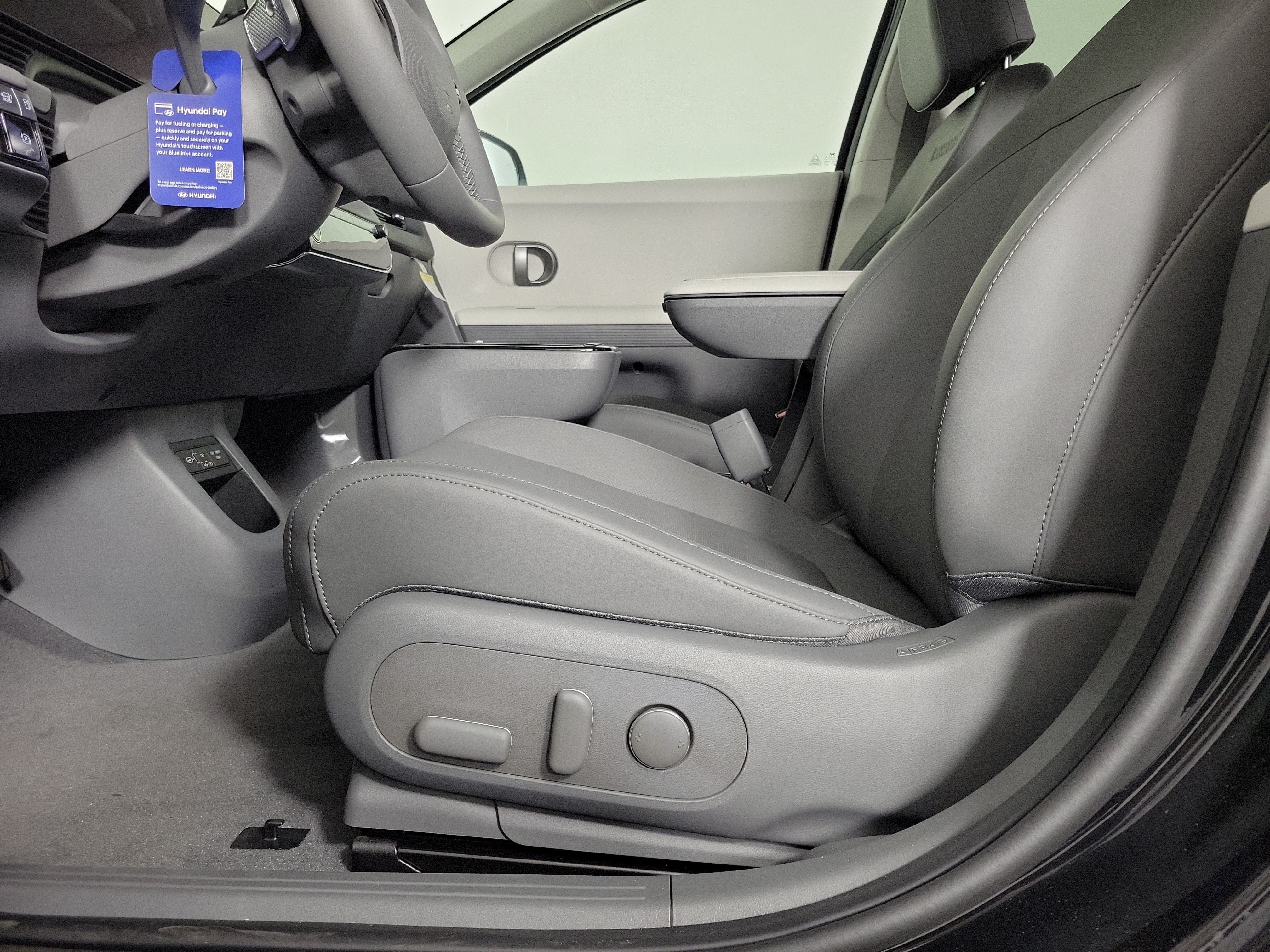 New 2026 Hyundai Ioniq 5 SEL AWD/4WD image 25