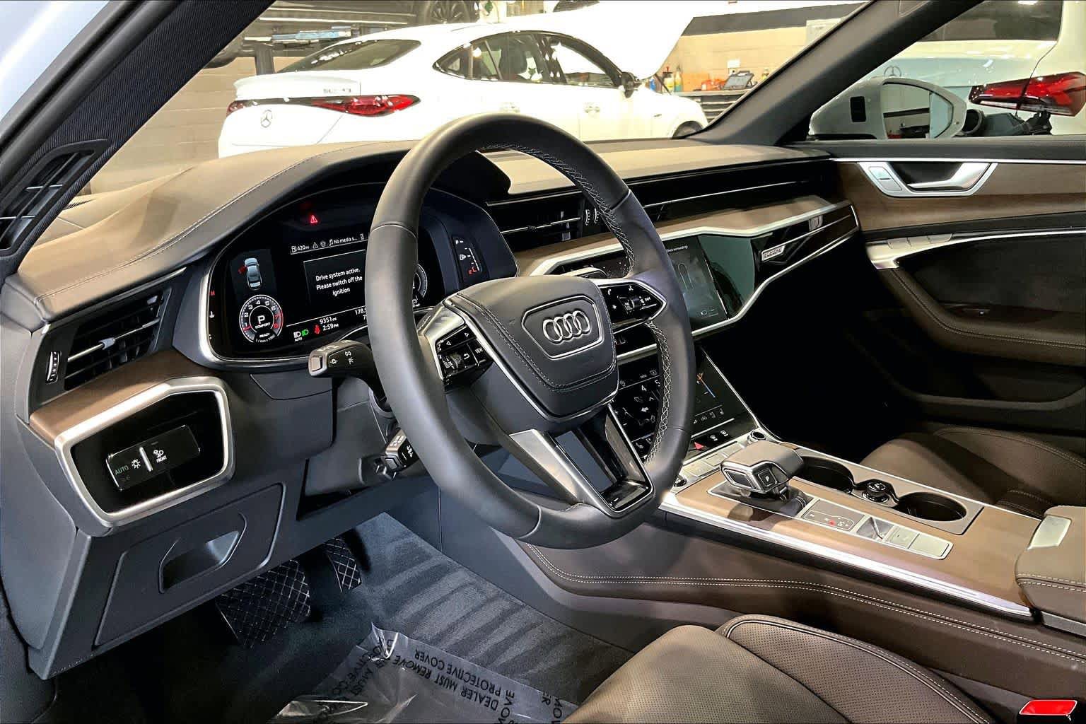 Used 2025 Audi A6 3.0T Prestige image 16