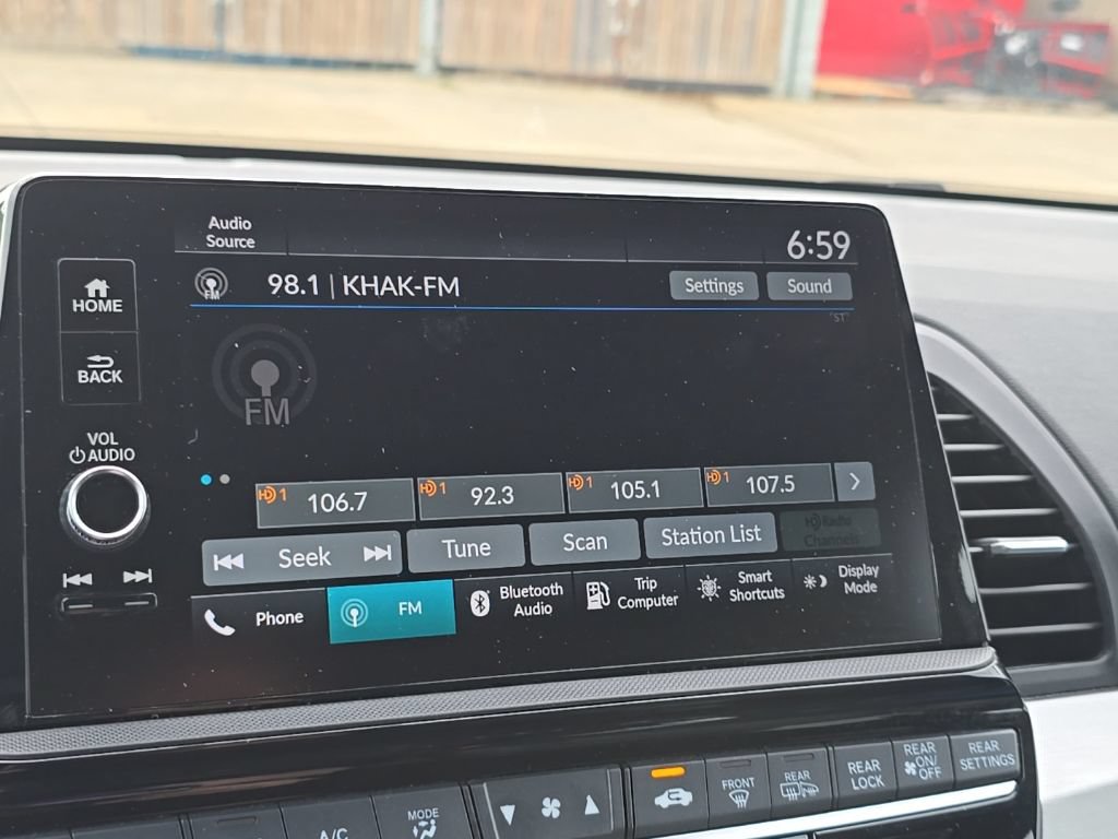 Used 2025 Honda Odyssey Sport-L image 14