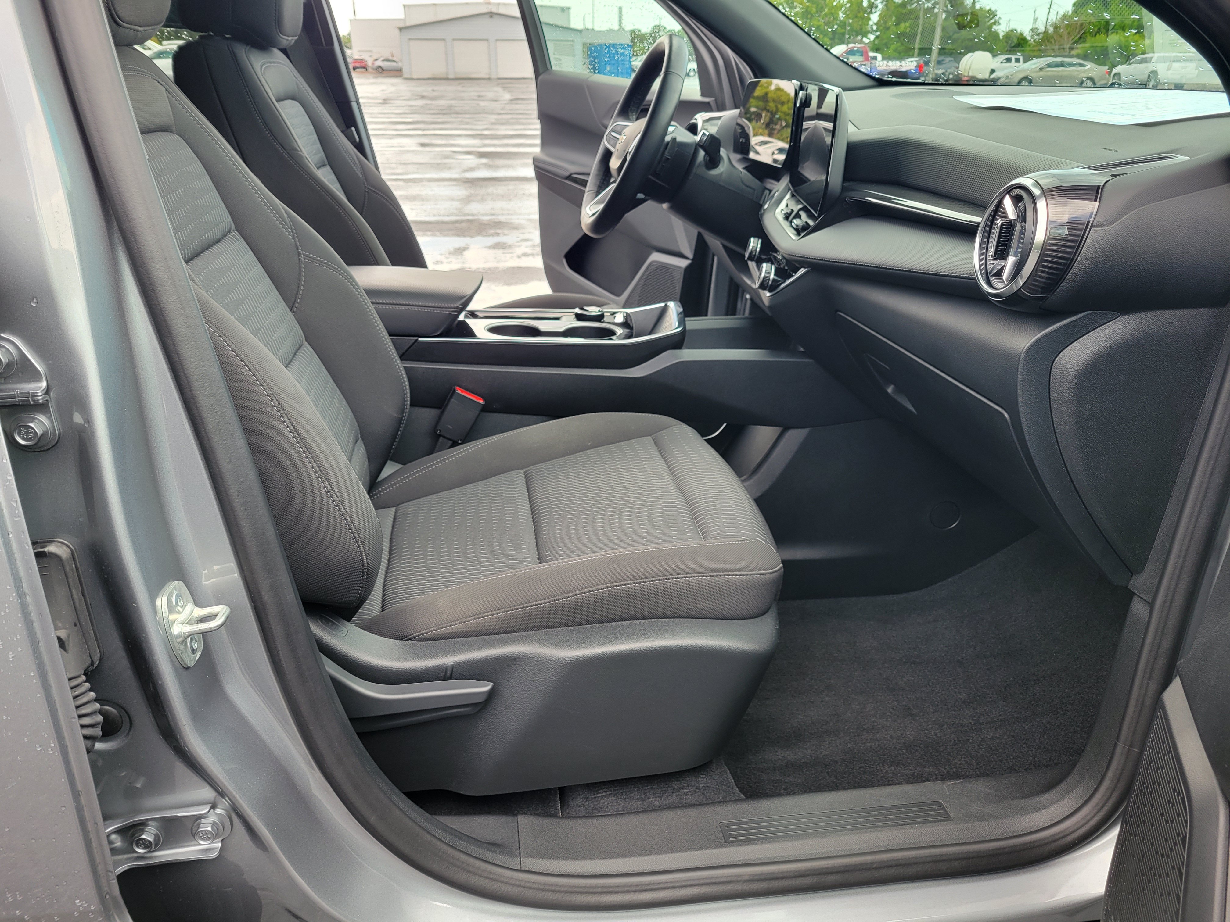 Certified 2026 Chevrolet Equinox LT FWD image 27