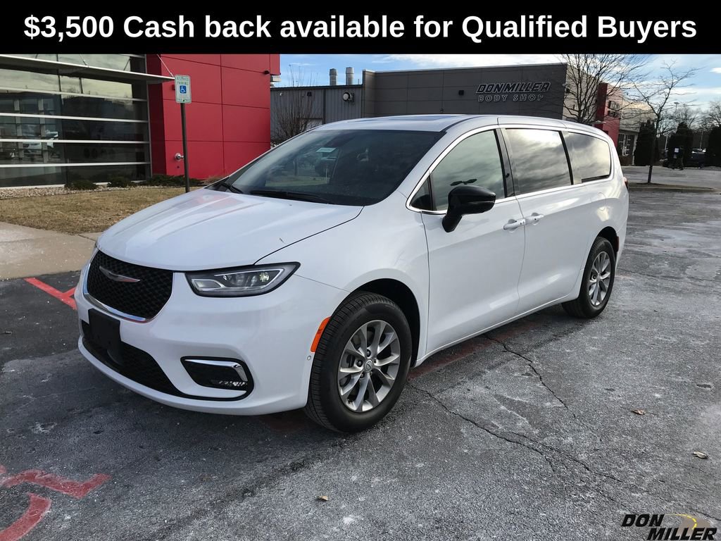 New 2026 Chrysler Pacifica Limited