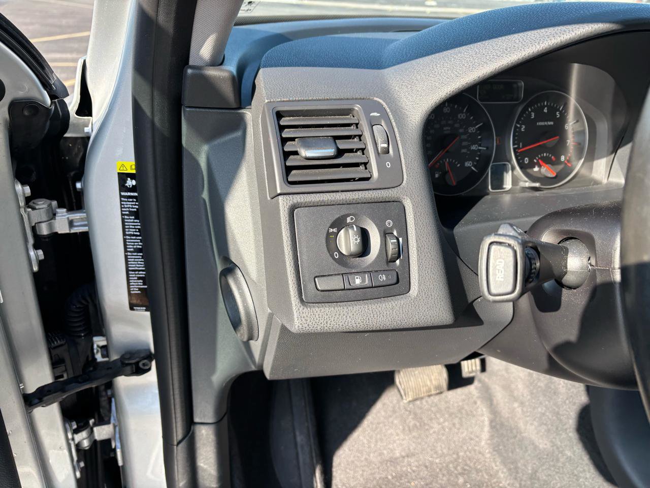 Used 2009 Volvo C30 2dr Cpe Auto T5 image 12