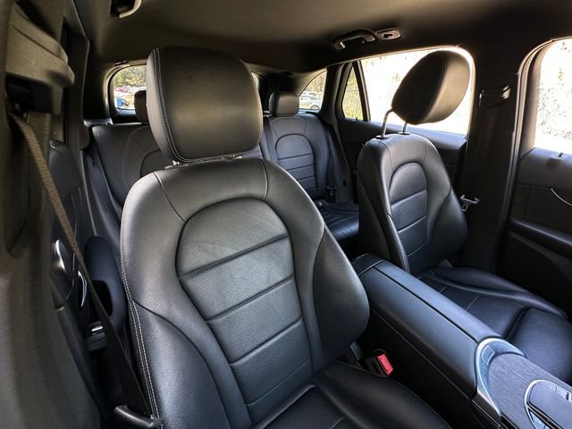 Used 2020 Mercedes-Benz GLC 300 4MATIC image 38